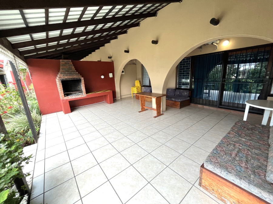 1 Bedroom Property for Sale in Anerley KwaZulu-Natal