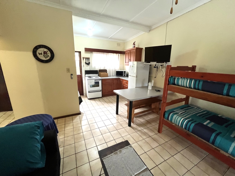 1 Bedroom Property for Sale in Anerley KwaZulu-Natal