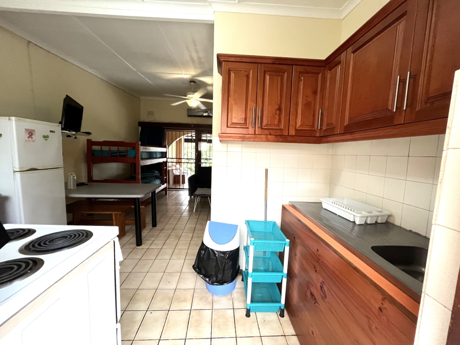 1 Bedroom Property for Sale in Anerley KwaZulu-Natal