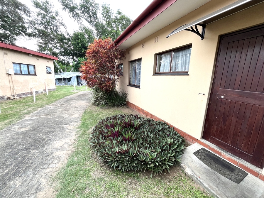 1 Bedroom Property for Sale in Anerley KwaZulu-Natal