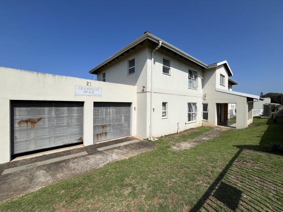 5 Bedroom Property for Sale in Umtentweni KwaZulu-Natal