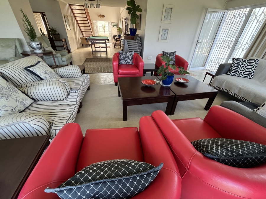 5 Bedroom Property for Sale in Umtentweni KwaZulu-Natal