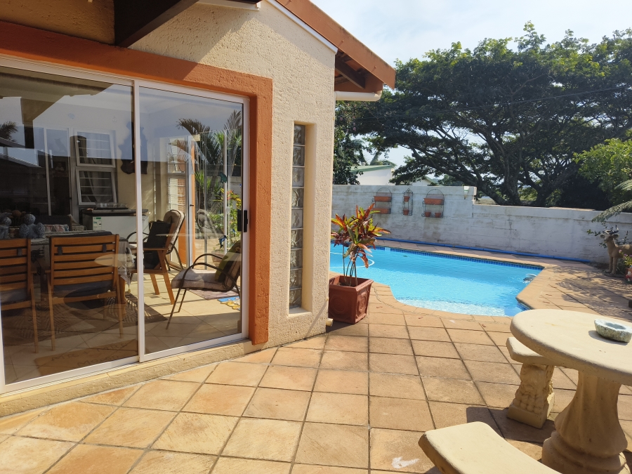 3 Bedroom Property for Sale in Uvongo Beach KwaZulu-Natal