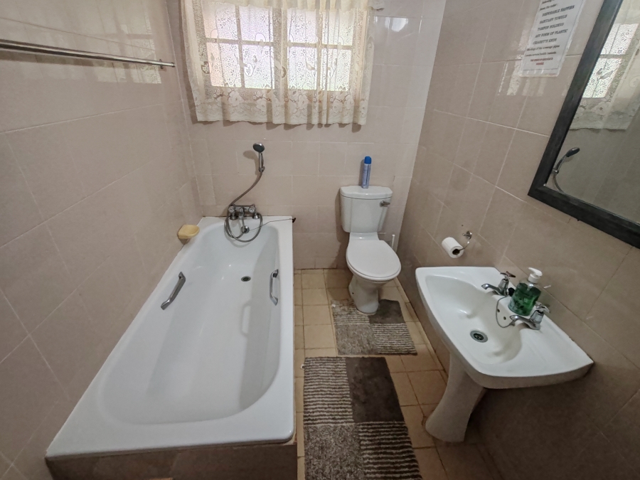 2 Bedroom Property for Sale in Rennies Beach KwaZulu-Natal