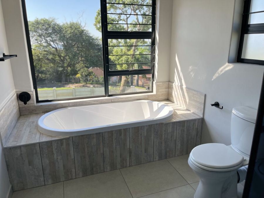 4 Bedroom Property for Sale in St Michaels On Sea KwaZulu-Natal