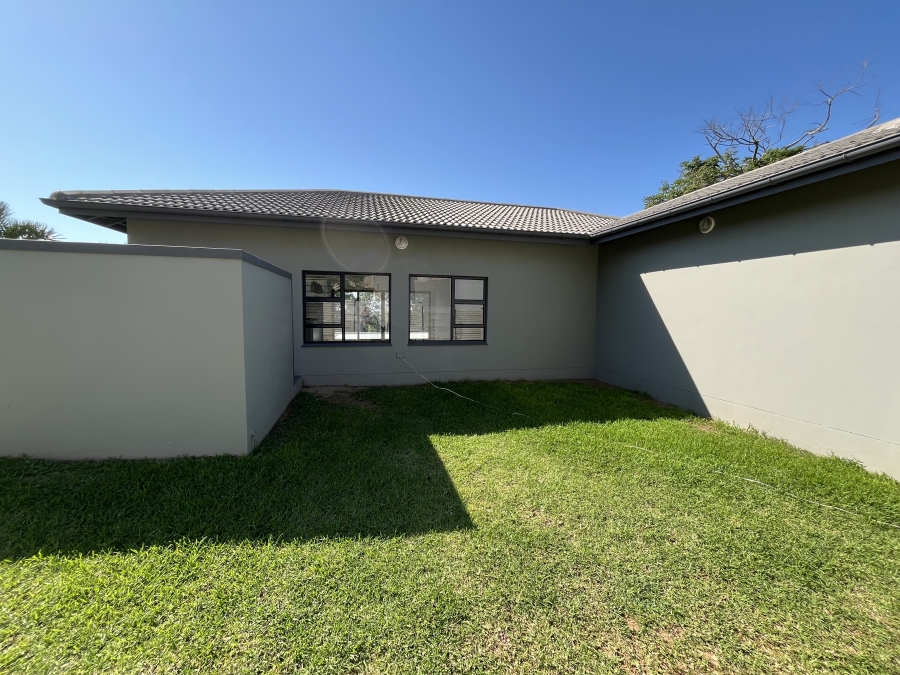 4 Bedroom Property for Sale in St Michaels On Sea KwaZulu-Natal