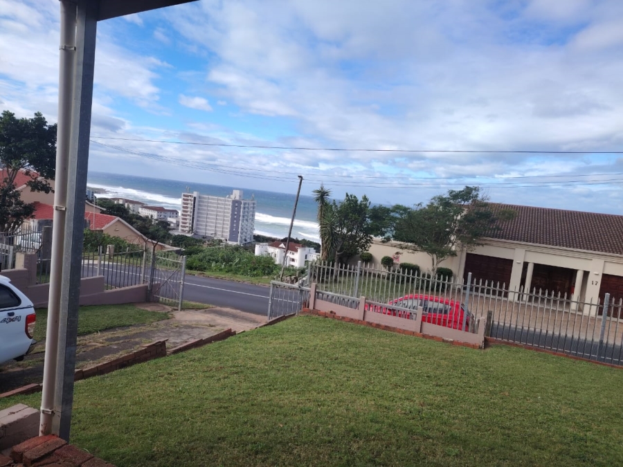 5 Bedroom Property for Sale in Margate KwaZulu-Natal