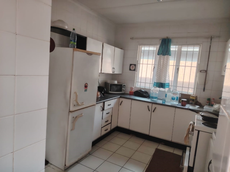 5 Bedroom Property for Sale in Margate KwaZulu-Natal