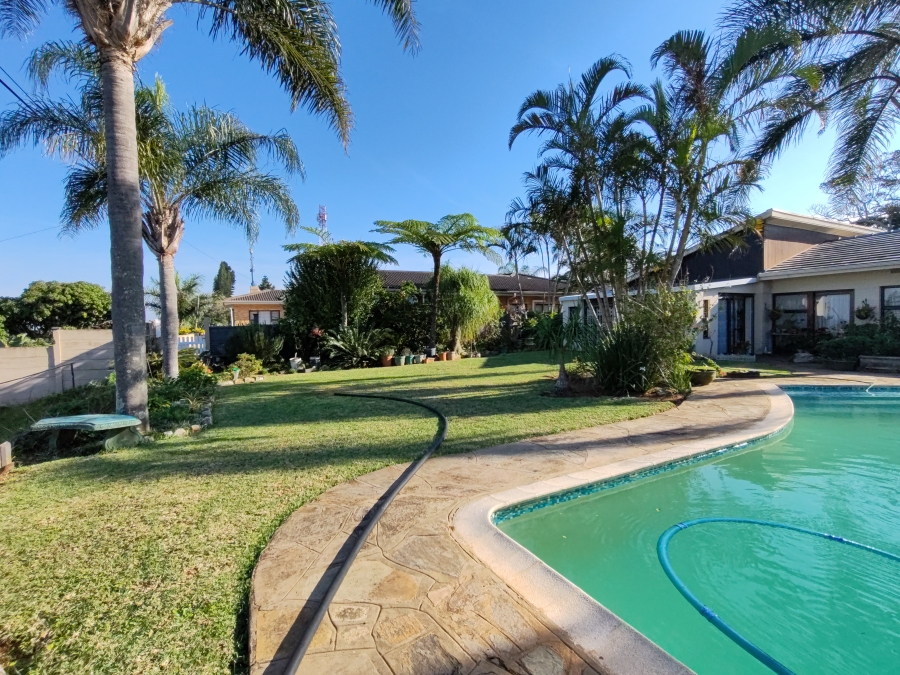 5 Bedroom Property for Sale in St Michaels On Sea KwaZulu-Natal