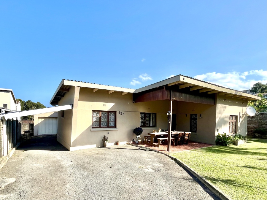 3 Bedroom Property for Sale in Shelly Beach KwaZulu-Natal