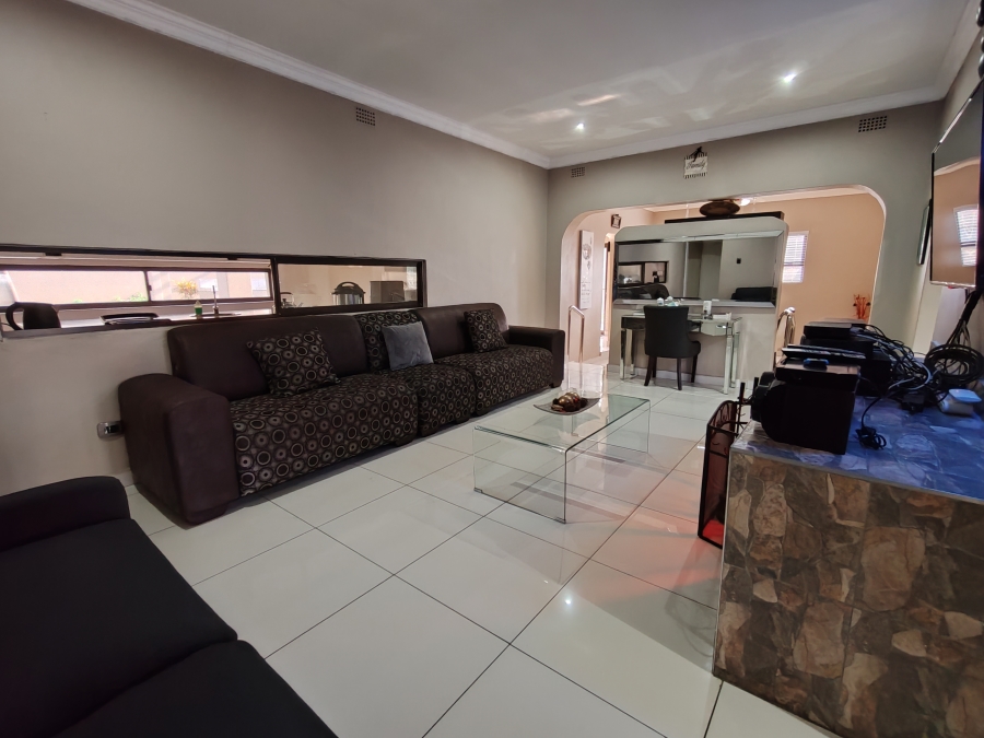 5 Bedroom Property for Sale in Ramsgate KwaZulu-Natal