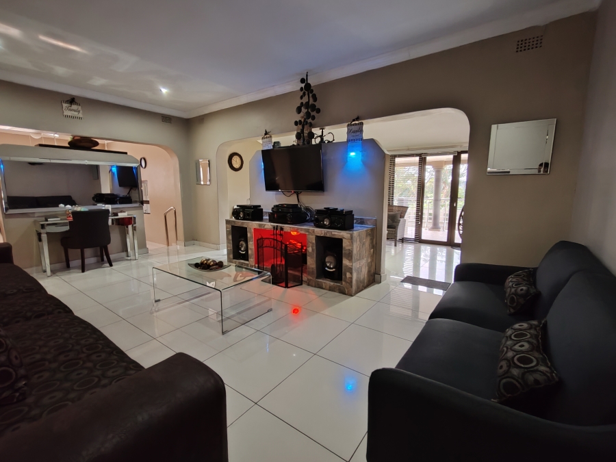 5 Bedroom Property for Sale in Ramsgate KwaZulu-Natal