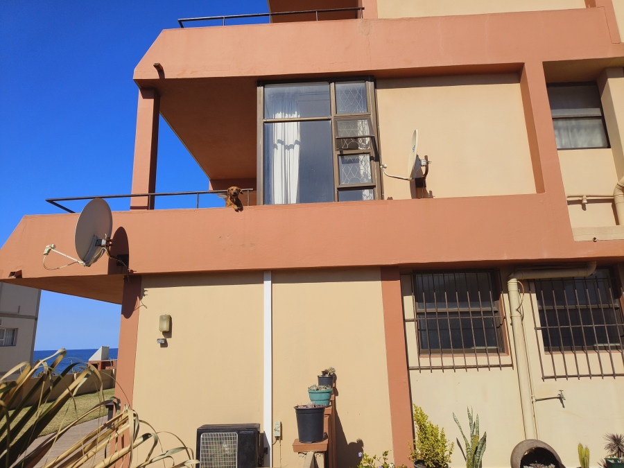 4 Bedroom Property for Sale in St Michaels On Sea KwaZulu-Natal