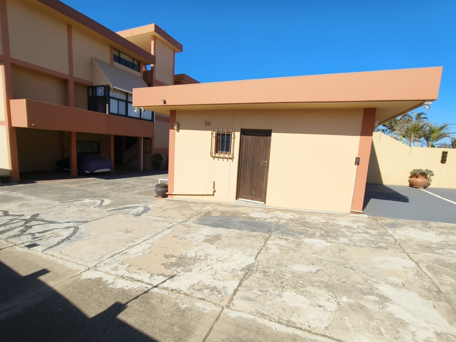 4 Bedroom Property for Sale in St Michaels On Sea KwaZulu-Natal