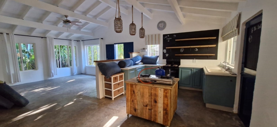 5 Bedroom Property for Sale in Leisure Bay KwaZulu-Natal