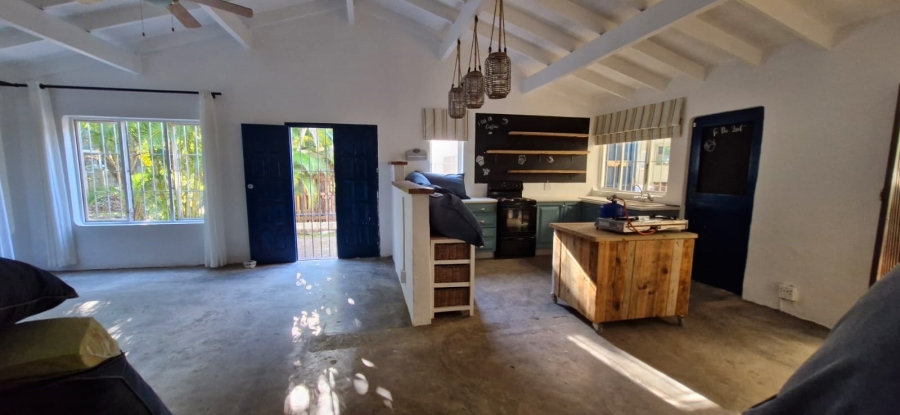 5 Bedroom Property for Sale in Leisure Bay KwaZulu-Natal