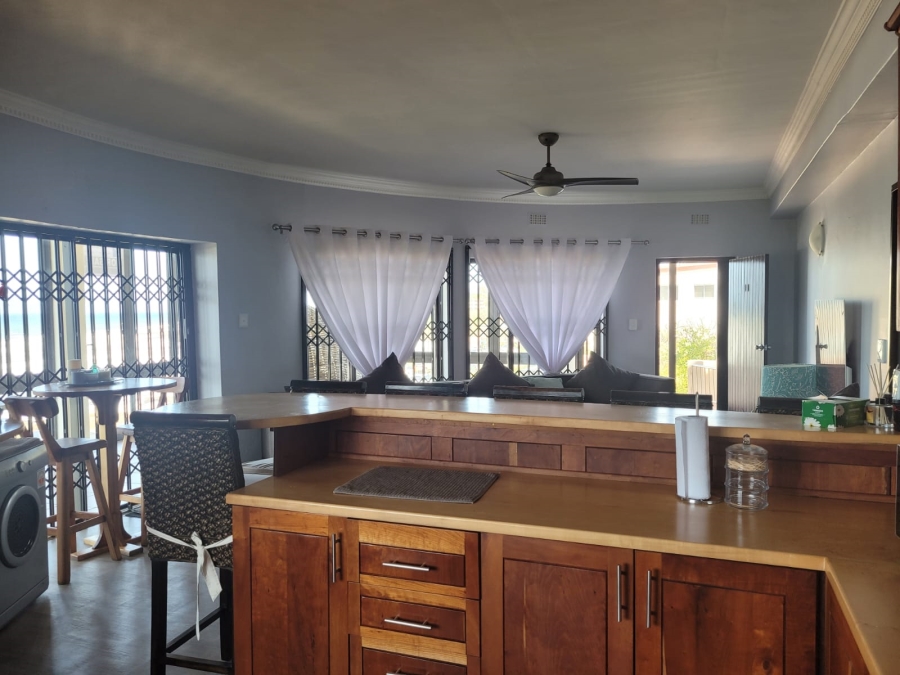 4 Bedroom Property for Sale in Uvongo Beach KwaZulu-Natal