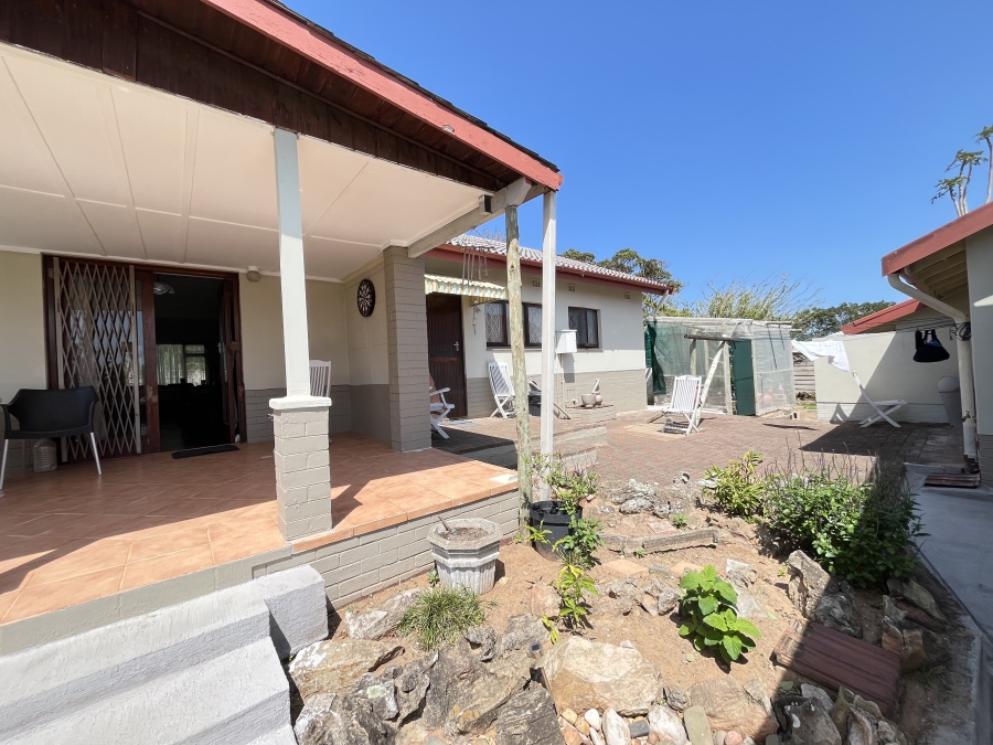 2 Bedroom Property for Sale in Uvongo KwaZulu-Natal