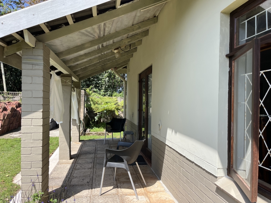 2 Bedroom Property for Sale in Uvongo KwaZulu-Natal