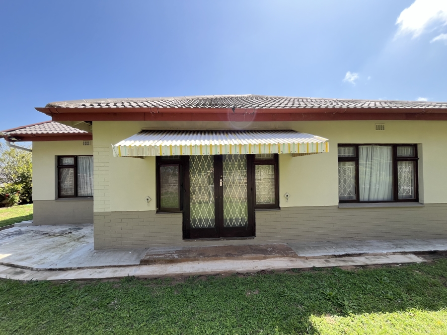 2 Bedroom Property for Sale in Uvongo KwaZulu-Natal