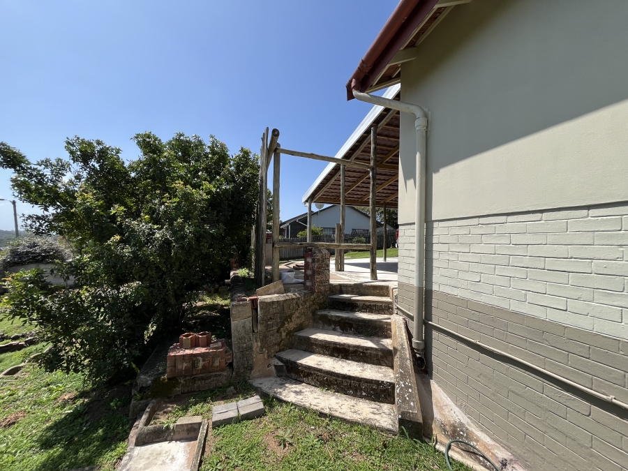 2 Bedroom Property for Sale in Uvongo KwaZulu-Natal