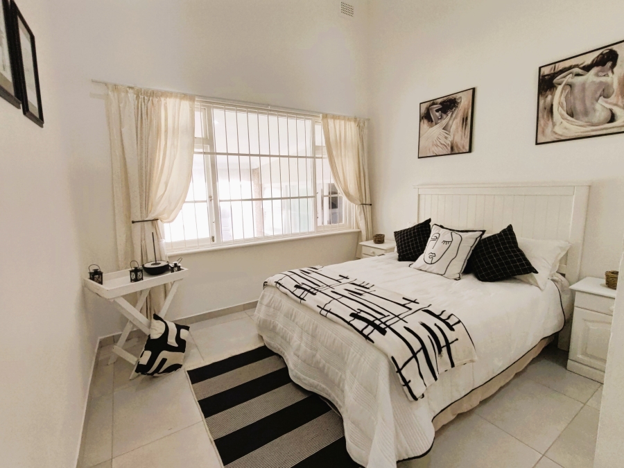 5 Bedroom Property for Sale in Uvongo KwaZulu-Natal