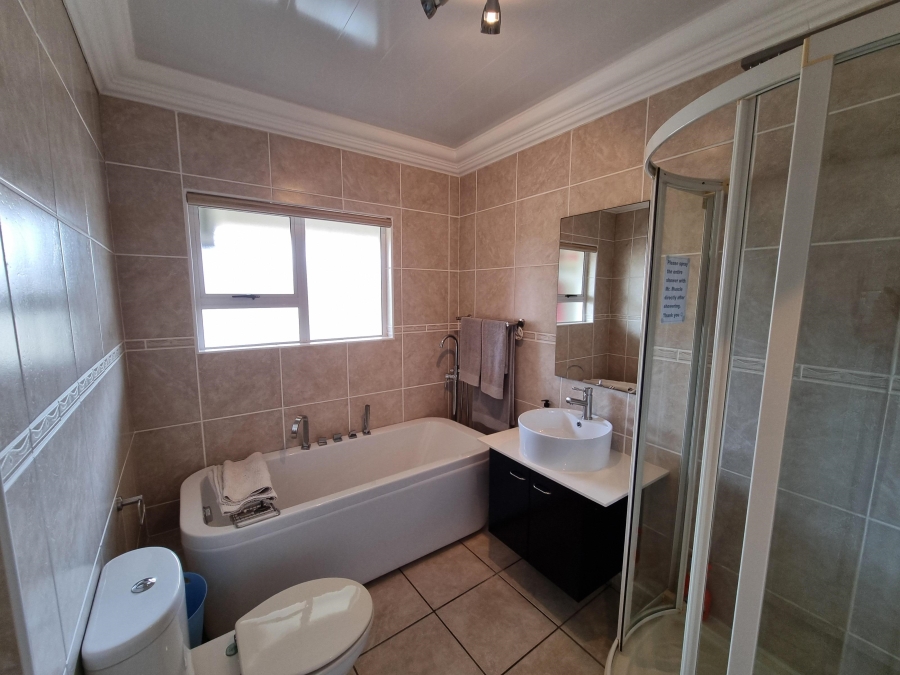 3 Bedroom Property for Sale in Uvongo Beach KwaZulu-Natal