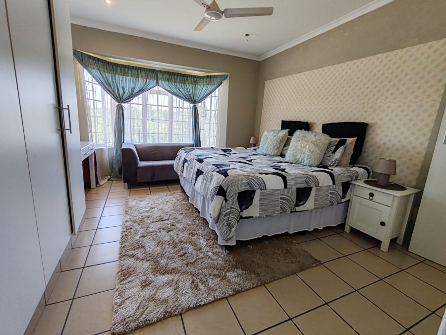 2 Bedroom Property for Sale in Manaba Beach KwaZulu-Natal