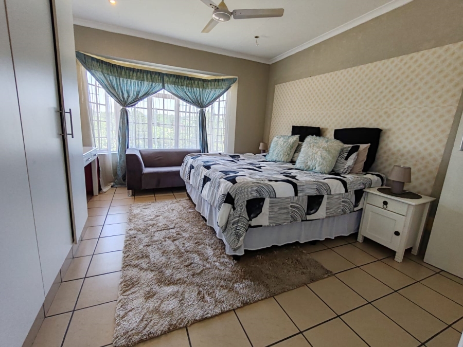 2 Bedroom Property for Sale in Manaba Beach KwaZulu-Natal