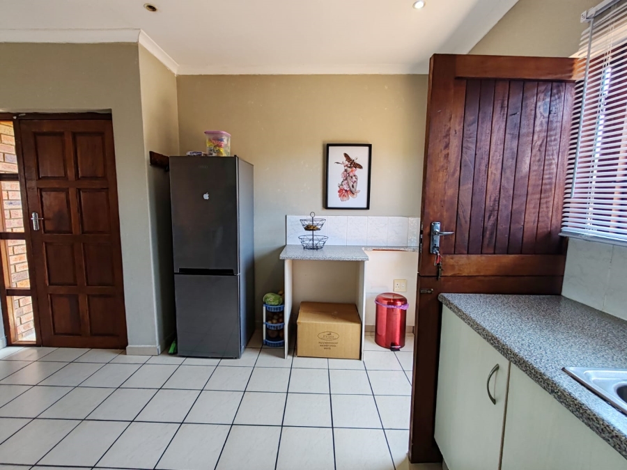 2 Bedroom Property for Sale in Manaba Beach KwaZulu-Natal