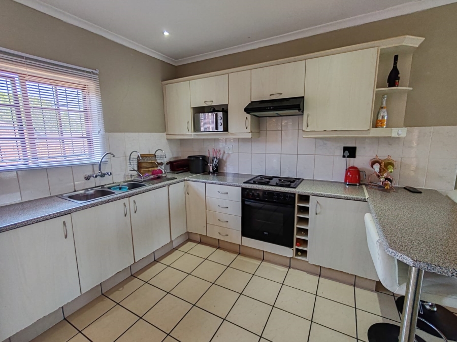 2 Bedroom Property for Sale in Manaba Beach KwaZulu-Natal