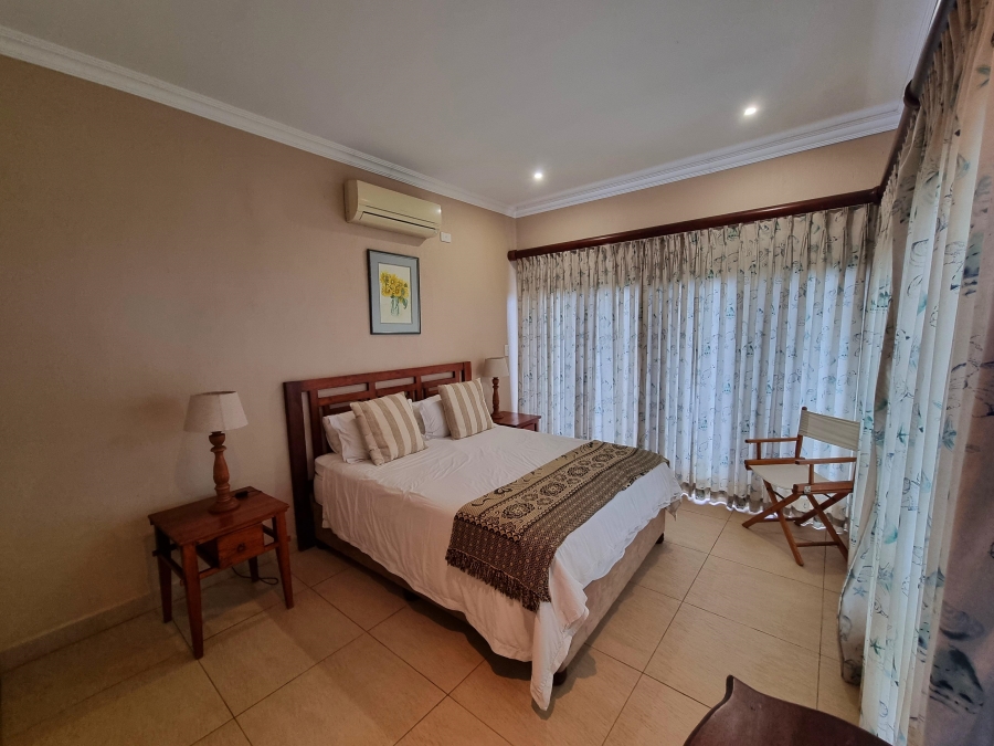 5 Bedroom Property for Sale in Leisure Bay KwaZulu-Natal