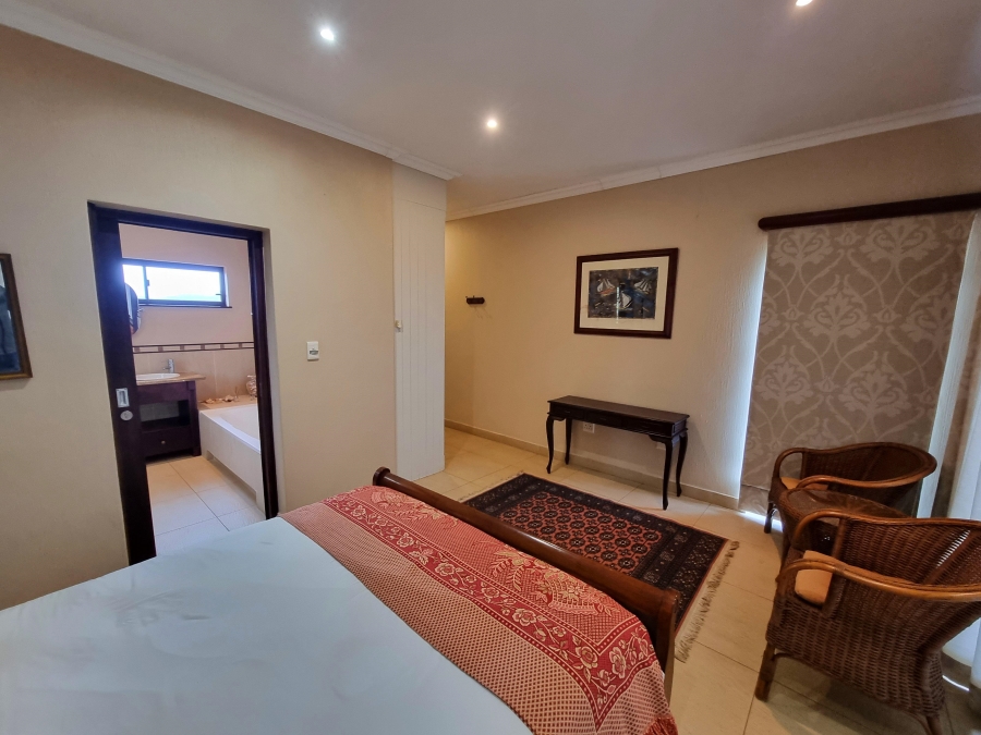 5 Bedroom Property for Sale in Leisure Bay KwaZulu-Natal