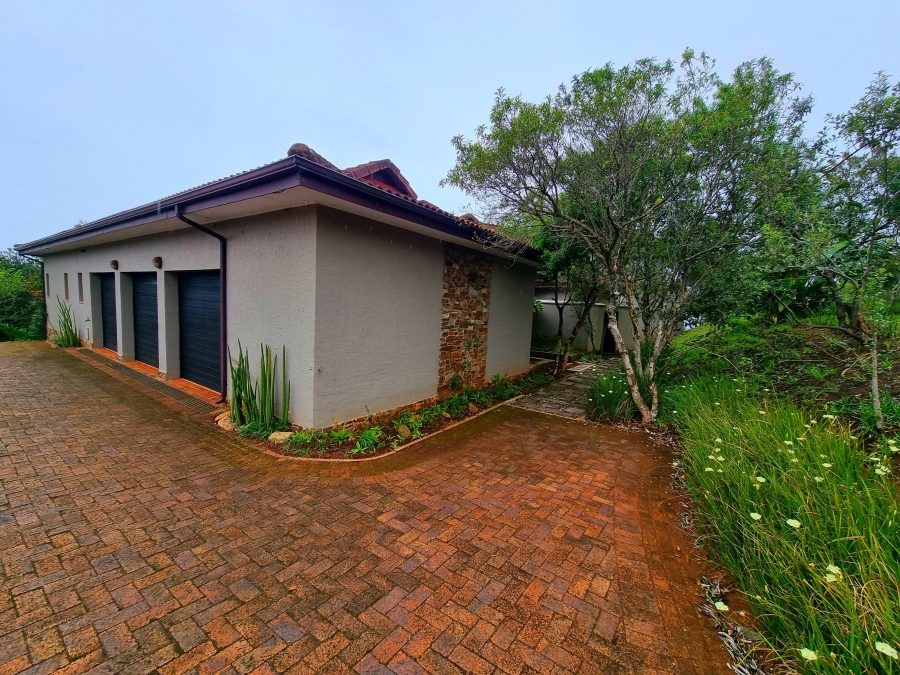 5 Bedroom Property for Sale in Leisure Bay KwaZulu-Natal