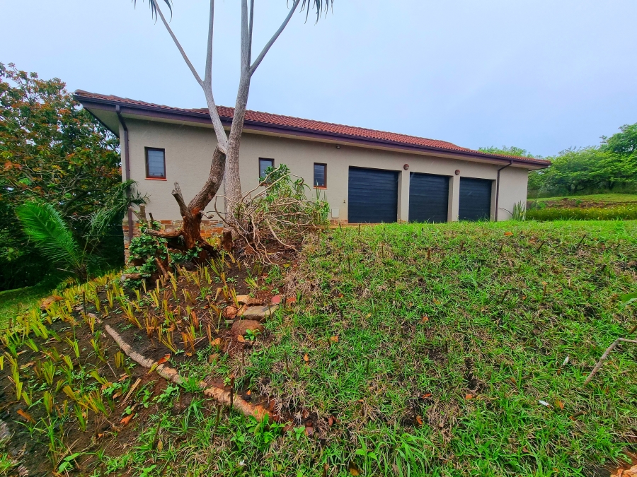 5 Bedroom Property for Sale in Leisure Bay KwaZulu-Natal