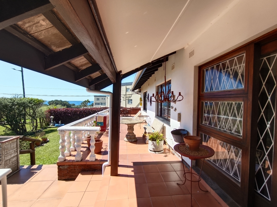 4 Bedroom Property for Sale in Uvongo Beach KwaZulu-Natal