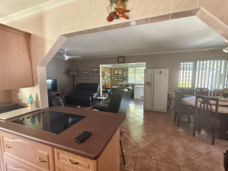 3 Bedroom Property for Sale in Margate KwaZulu-Natal