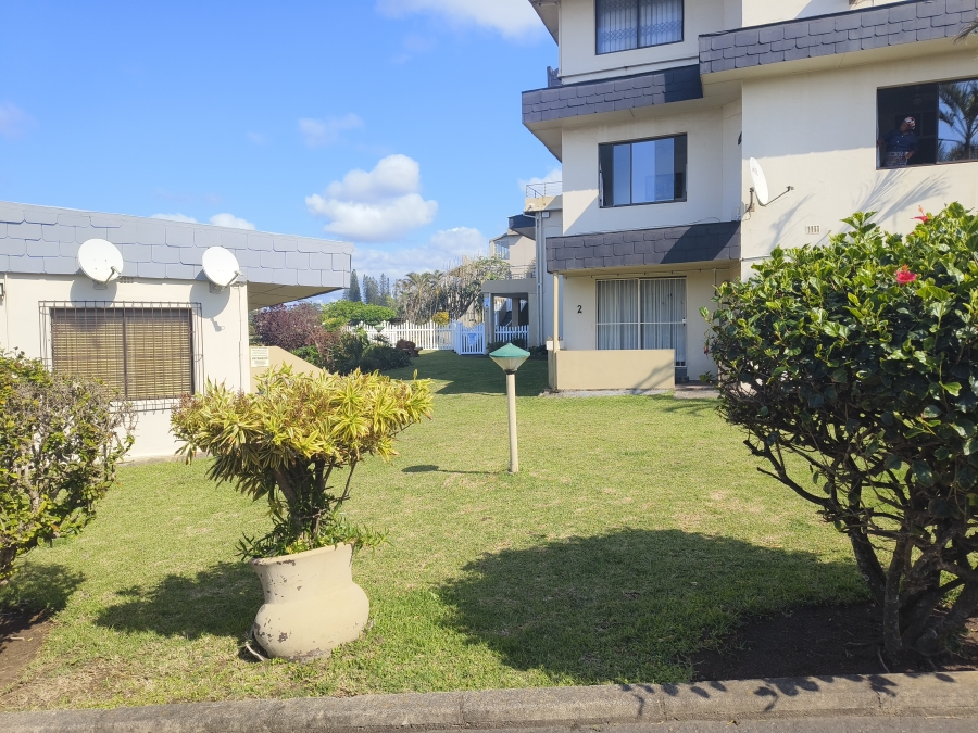 2 Bedroom Property for Sale in Manaba Beach KwaZulu-Natal