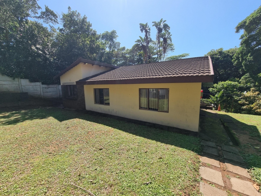 8 Bedroom Property for Sale in Anerley KwaZulu-Natal