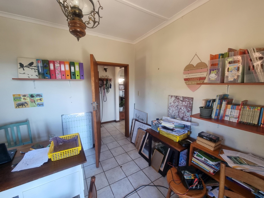 8 Bedroom Property for Sale in Anerley KwaZulu-Natal