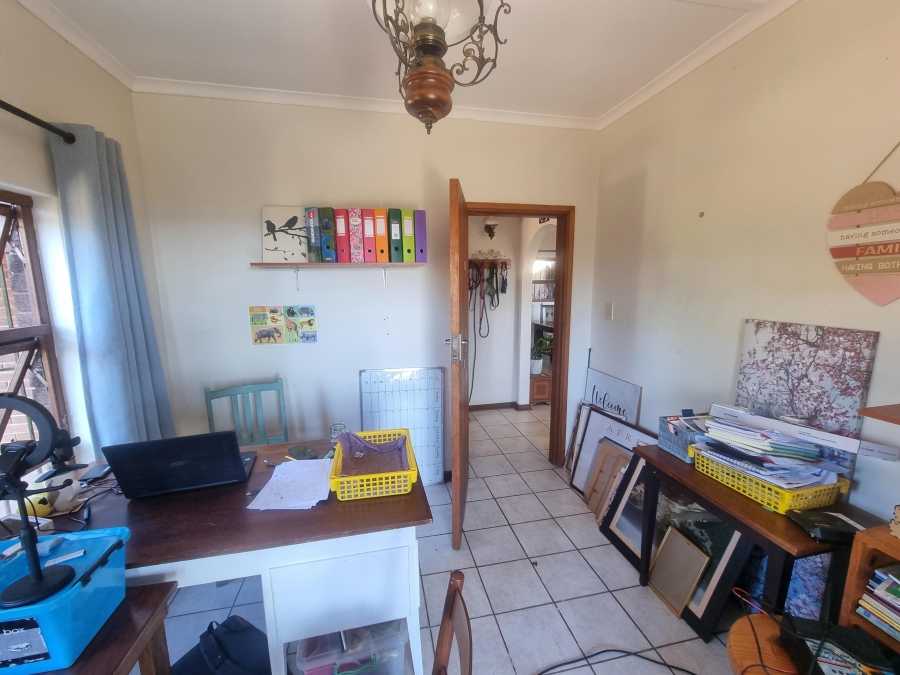 8 Bedroom Property for Sale in Anerley KwaZulu-Natal