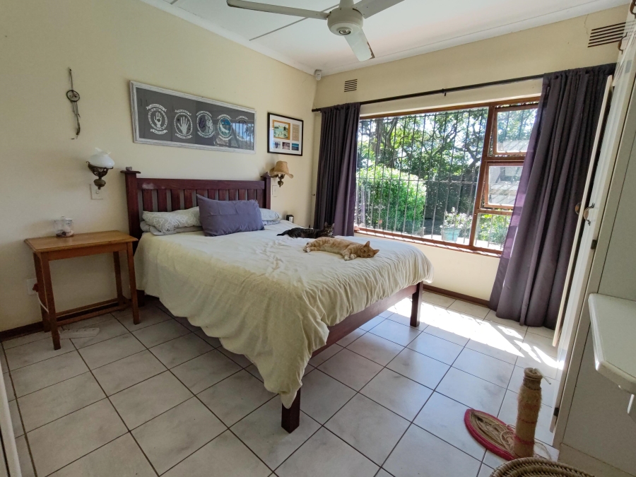 8 Bedroom Property for Sale in Anerley KwaZulu-Natal