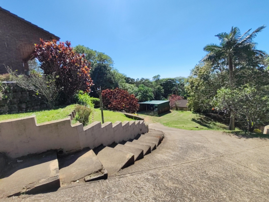 8 Bedroom Property for Sale in Anerley KwaZulu-Natal