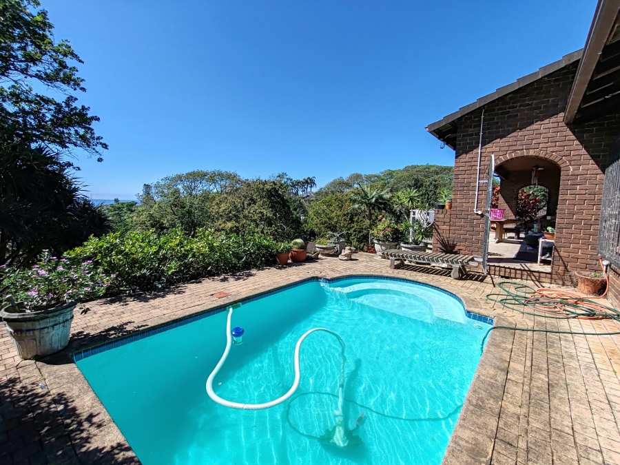 8 Bedroom Property for Sale in Anerley KwaZulu-Natal