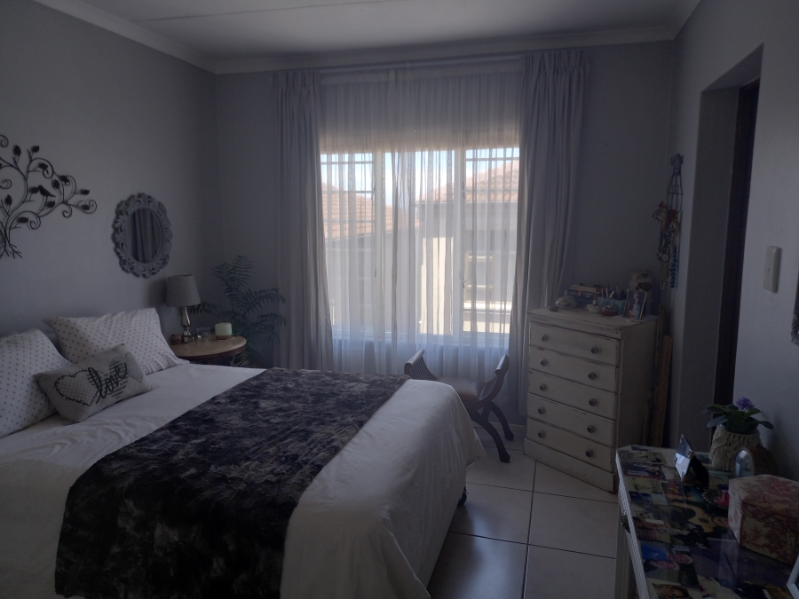 2 Bedroom Property for Sale in Uvongo KwaZulu-Natal