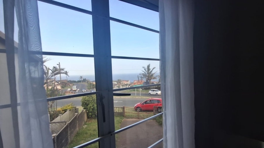 To Let 3 Bedroom Property for Rent in Brighton Beach KwaZulu-Natal