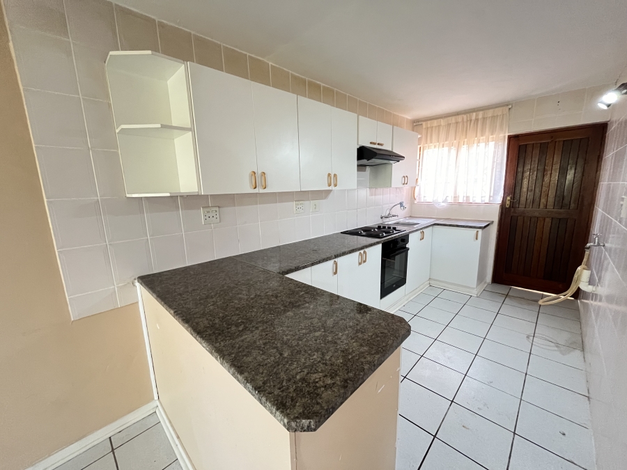 2 Bedroom Property for Sale in Uvongo Beach KwaZulu-Natal