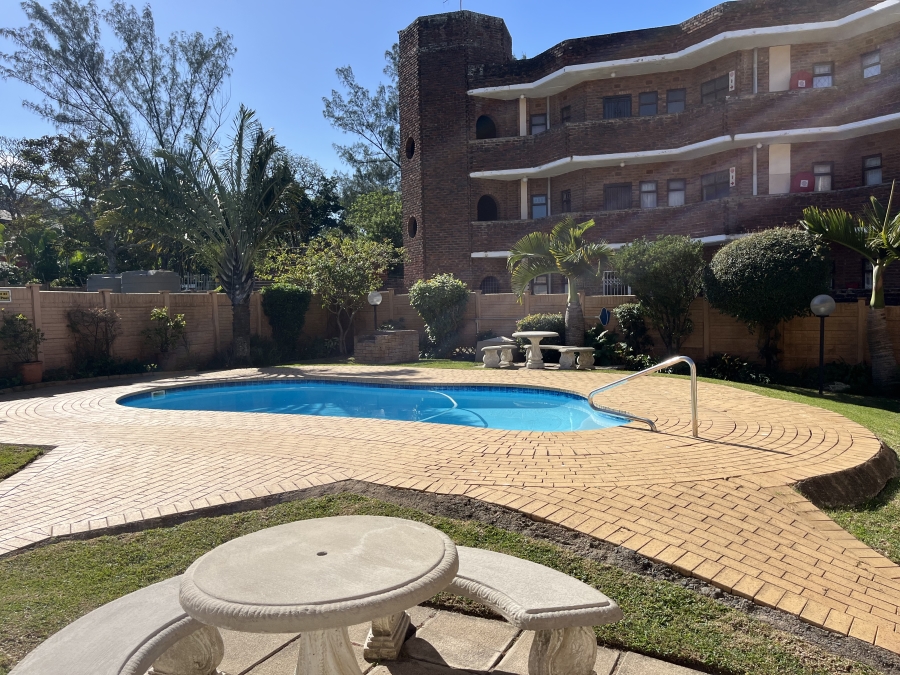 2 Bedroom Property for Sale in Uvongo Beach KwaZulu-Natal