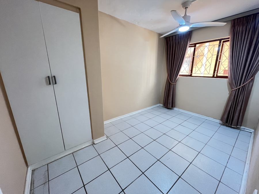 2 Bedroom Property for Sale in Uvongo Beach KwaZulu-Natal