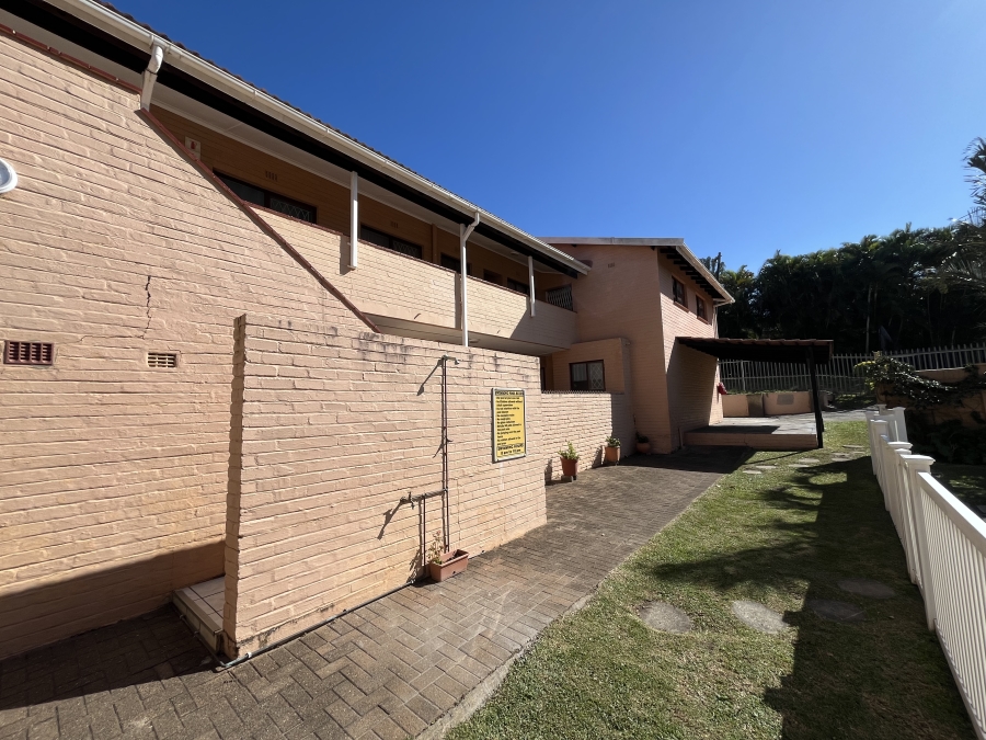 2 Bedroom Property for Sale in Uvongo Beach KwaZulu-Natal